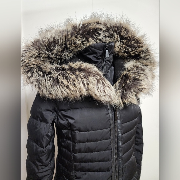 BCBGeneration Warm Puffer Women's Coat with Faux Fur-Trimmed Hood, Size S - Picture 2 of 14